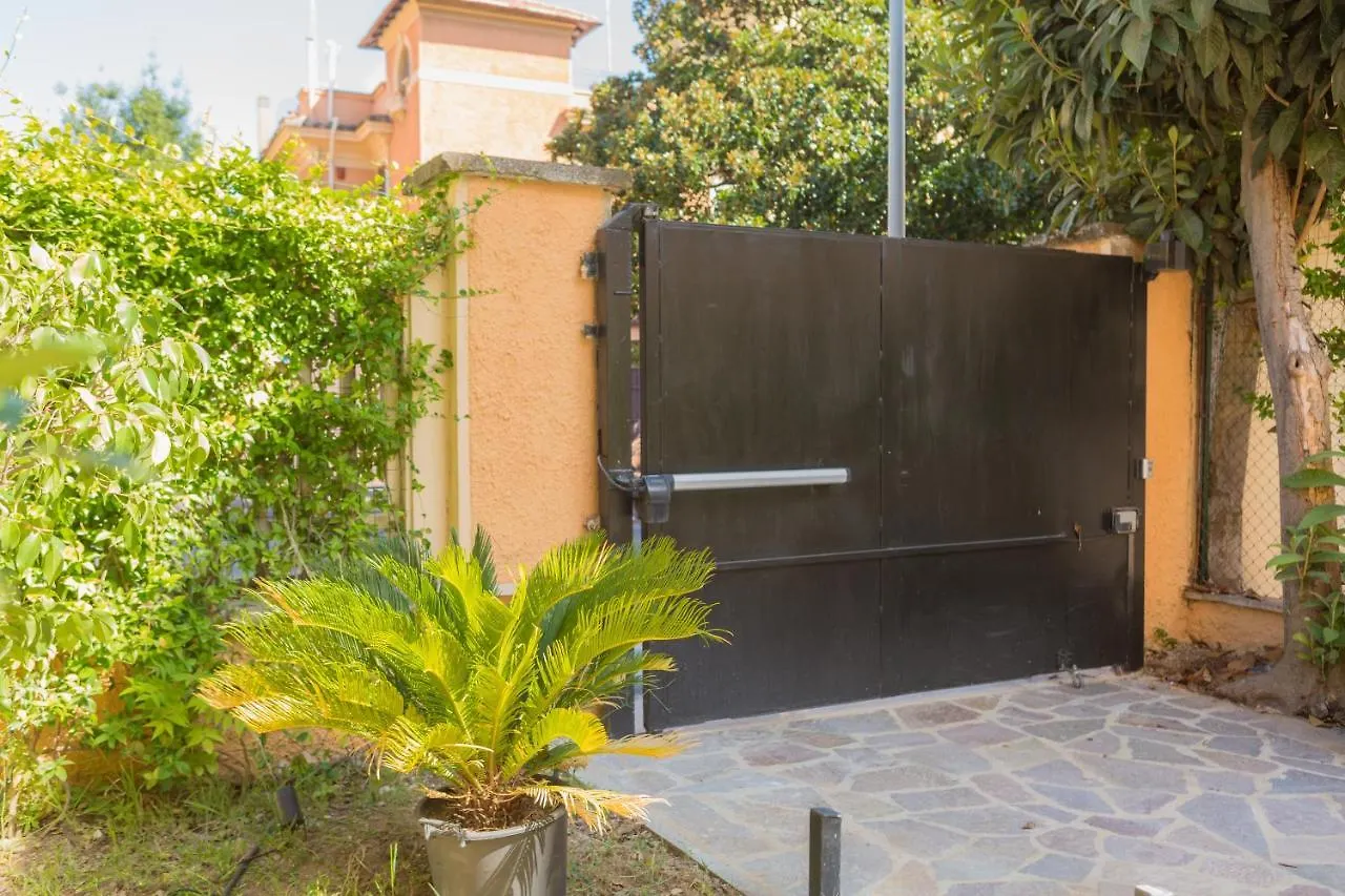 Romantica Family Apartment Near San Giovanni Italy