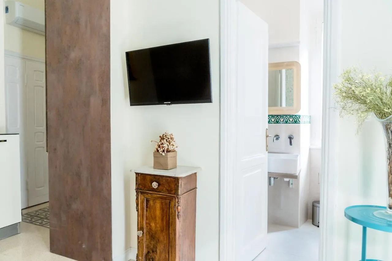 Romantica Family Apartment Near San Giovanni  Rome