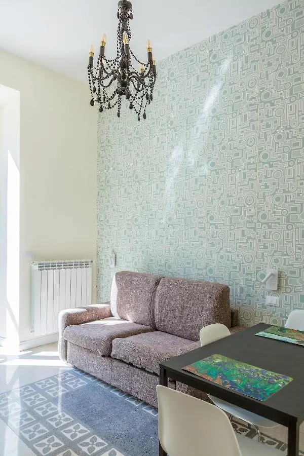 Romantica Family Apartment Near San Giovanni Italy